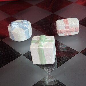 Collectible Gift Boxes, to go with your snowbaby collection